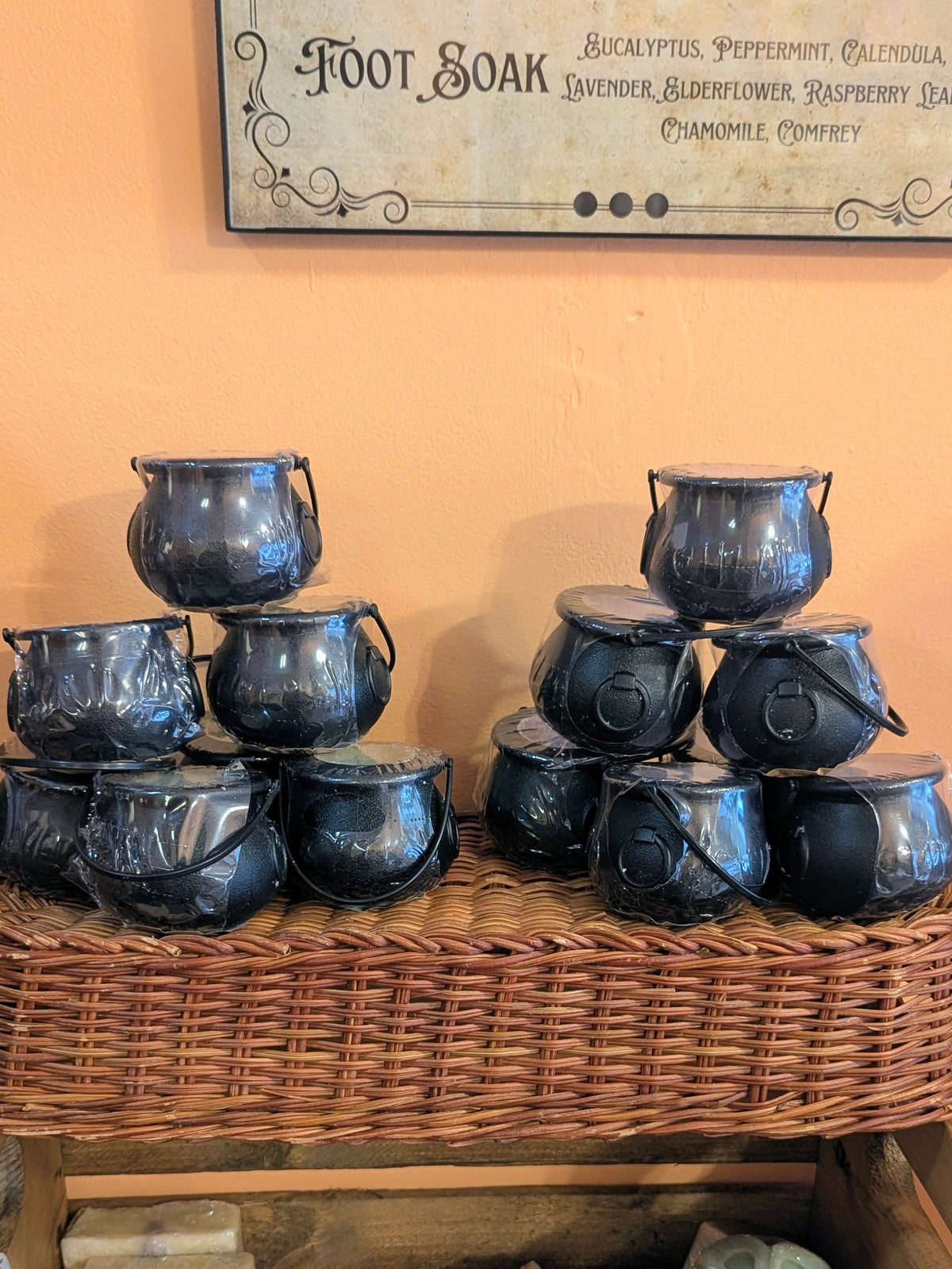 Cauldron Bathbombs